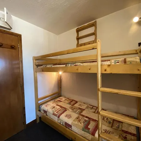 Apartment Glaciers - Location: Pour 4 Personnes Avec Balcon Sud Ouest Dans Un Quartier Jeune Et Anime Mae-9085 Val Thorens