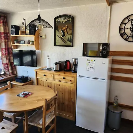 Glaciers - Location: Pour 4 Personnes Avec Balcon Sud Ouest Dans Un Quartier Jeune Et Anime Mae-9085