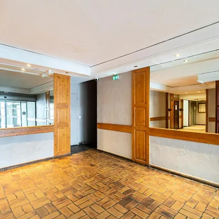 Apartment Glaciers - Location: Pour 4 Personnes Avec Balcon Sud Ouest Dans Un Quartier Jeune Et Anime Mae-9085 Val Thorens